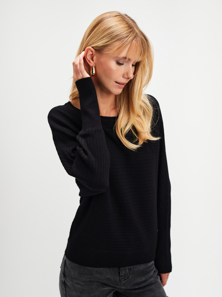 Czarny luźny sweter 