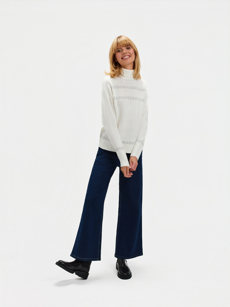 Miękki sweter z golfem 