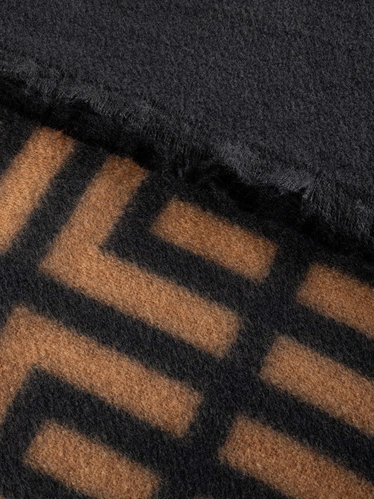 Szalik z printem w odcieniu camelowym 