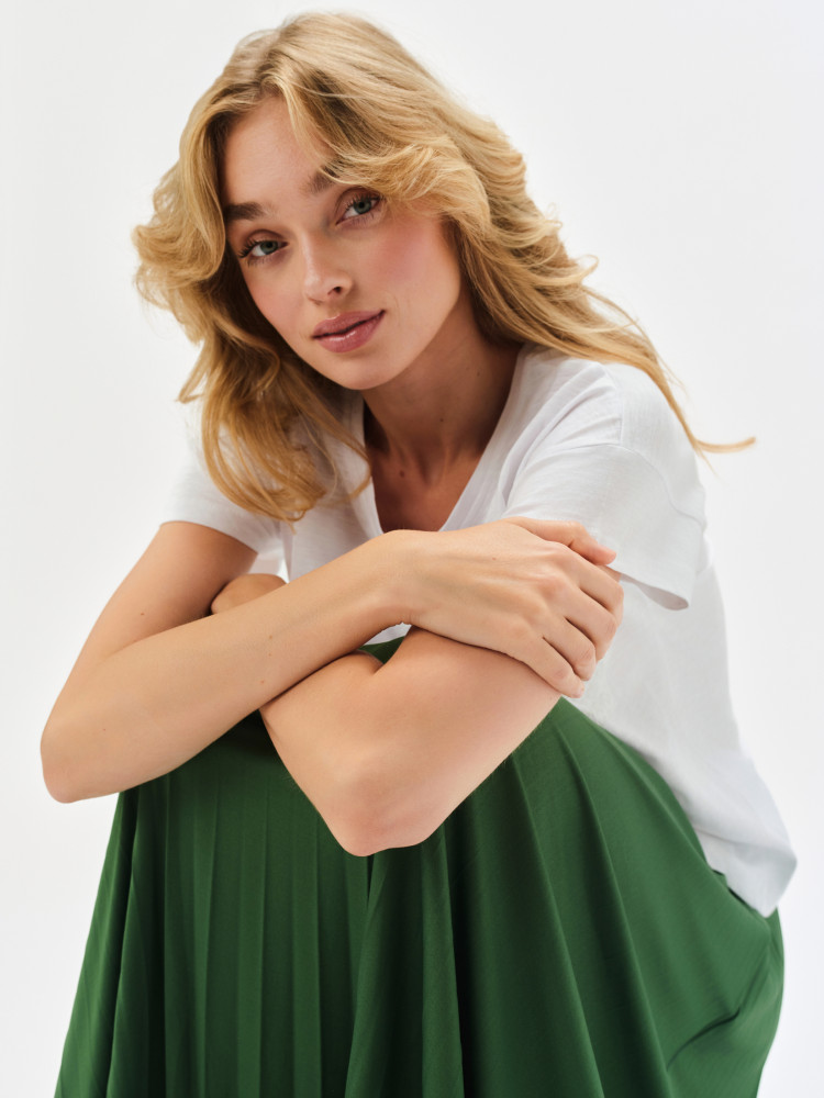 Biały t-shirt z kieszonką 