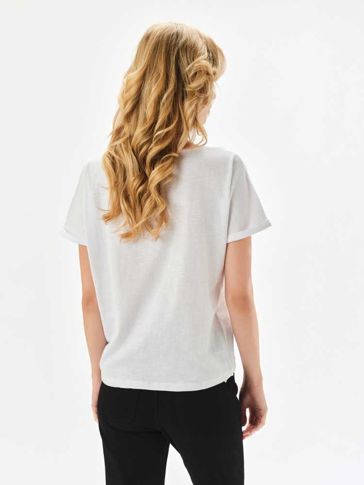 T-shirt bawełniany w białym kolorze 