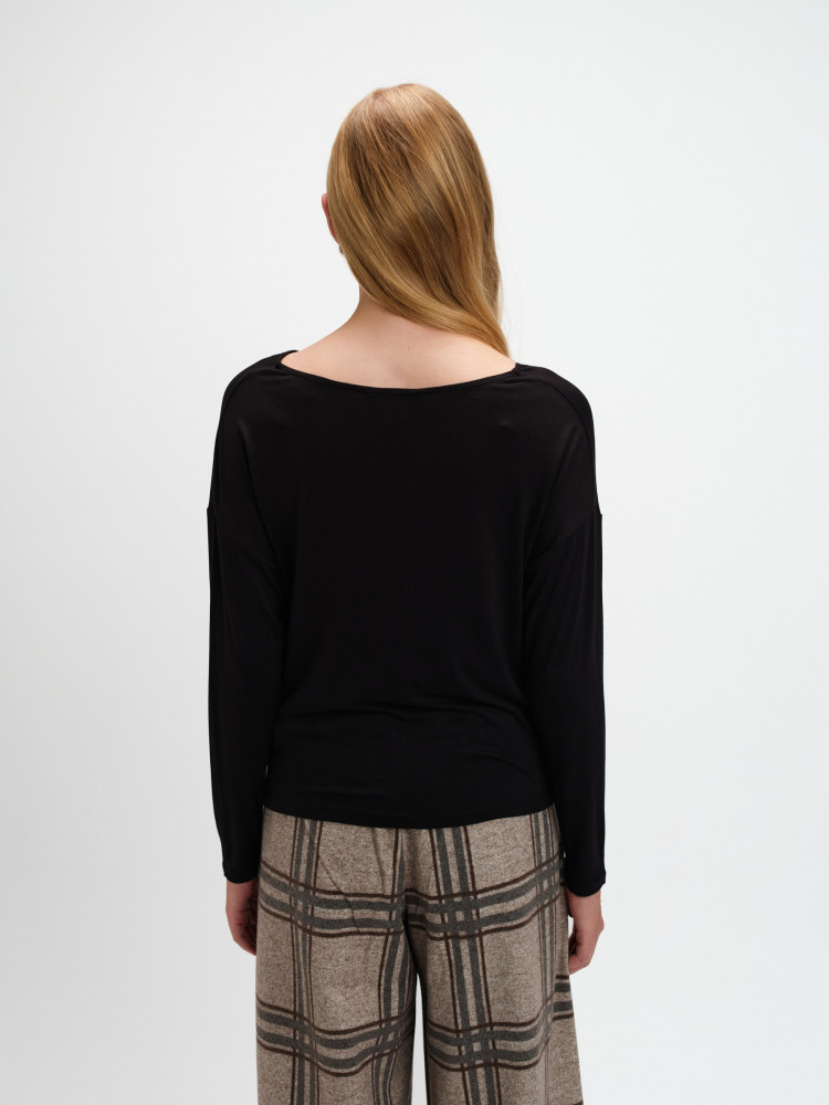 Czarna bluzka z marszczeniem 