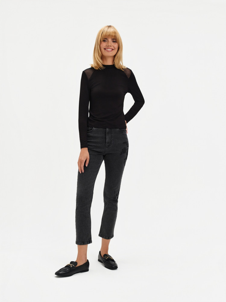 Czarny top z tiulowymi wstawkami 