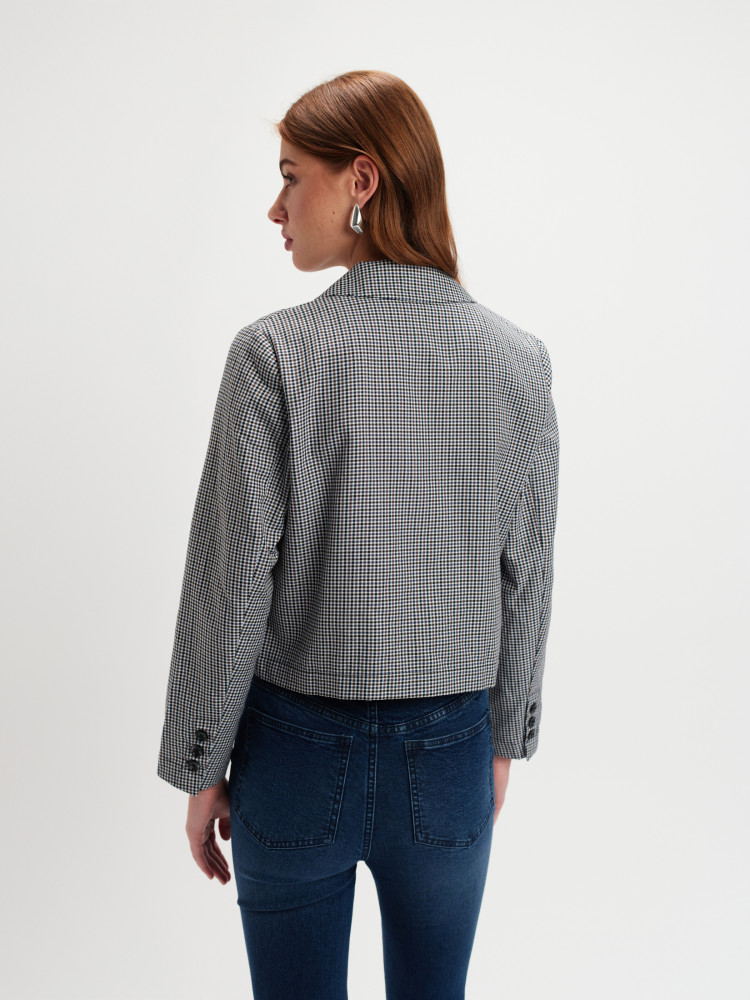 Krótki żakiet w kratę 