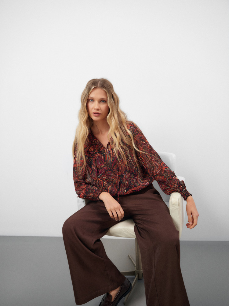 Bluzka z printem paisley 