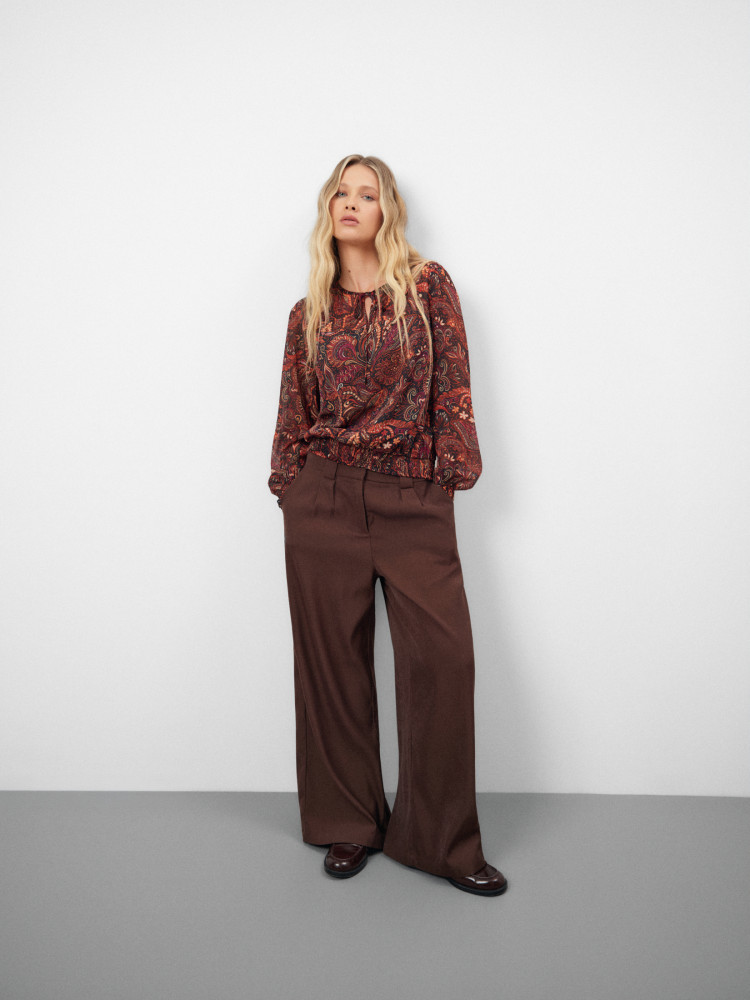 Bluzka z printem paisley 