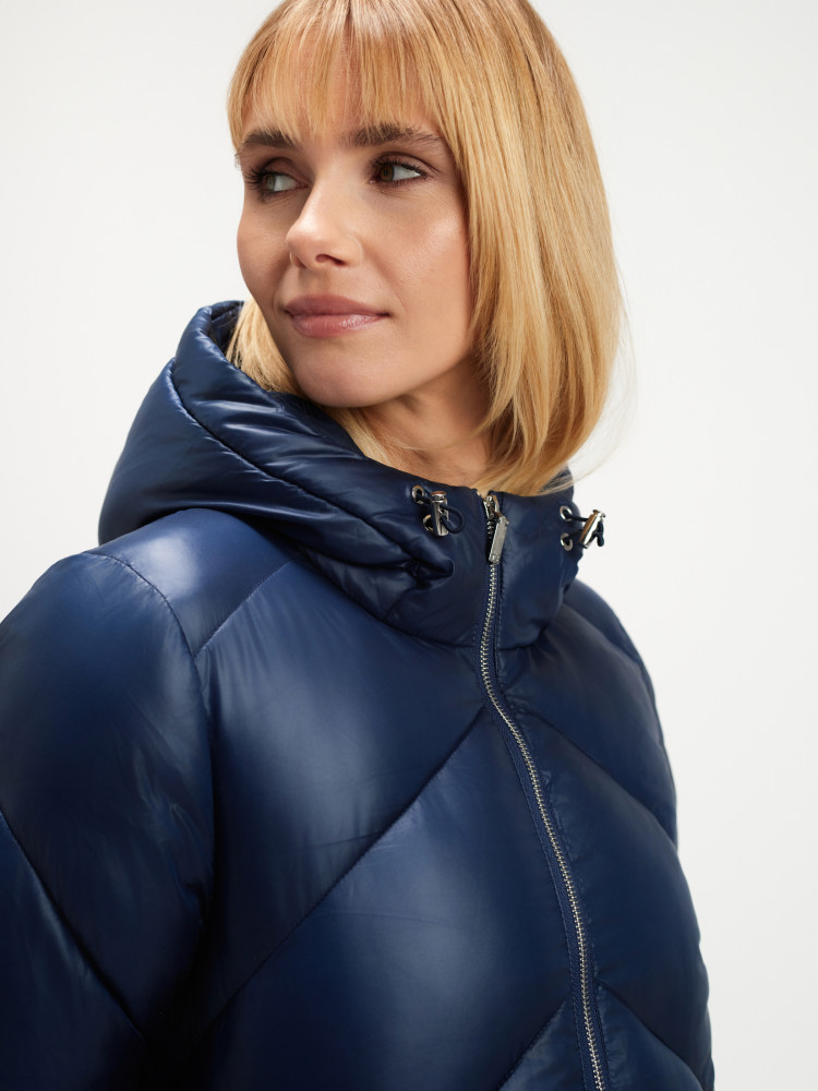 Długa granatowa kurtka z kapturem 