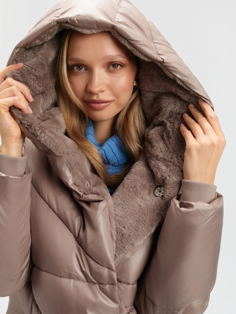 Długa ciemnobeżowa kurtka z kapturem 