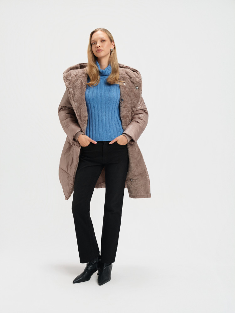 Długa ciemnobeżowa kurtka z kapturem 