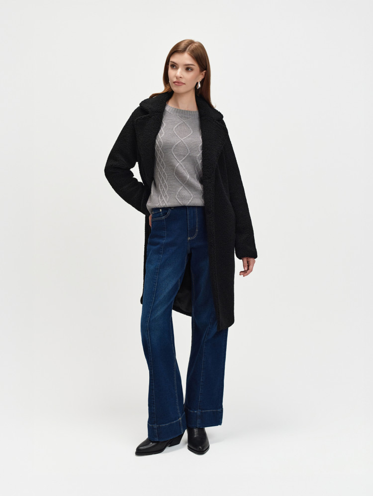 Czarny płaszcz boucle 