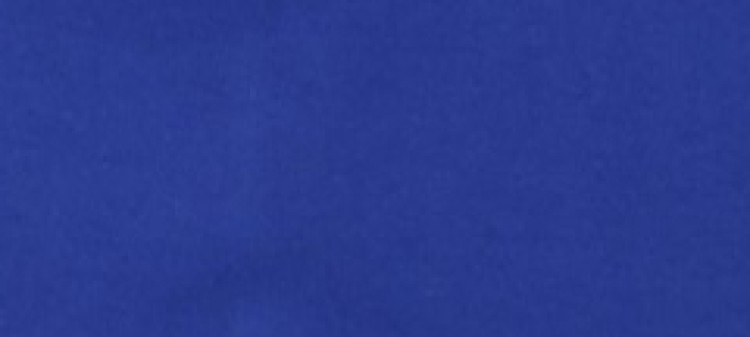 Sukienka na cienkich ramiączkach z odkrytymi ramionami