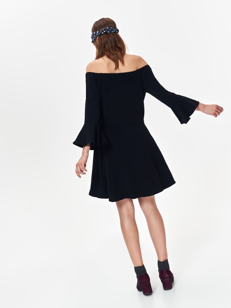 Sukienka damska z odkrytymi ramionami