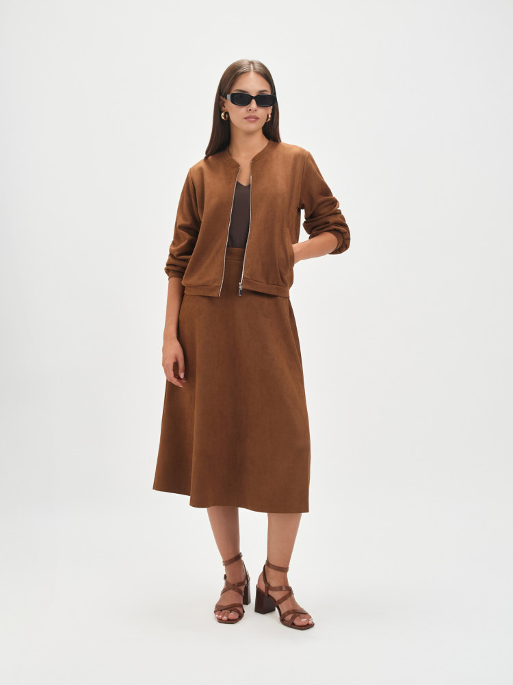 Ciemnobeżowy żakiet w stylu bomber 