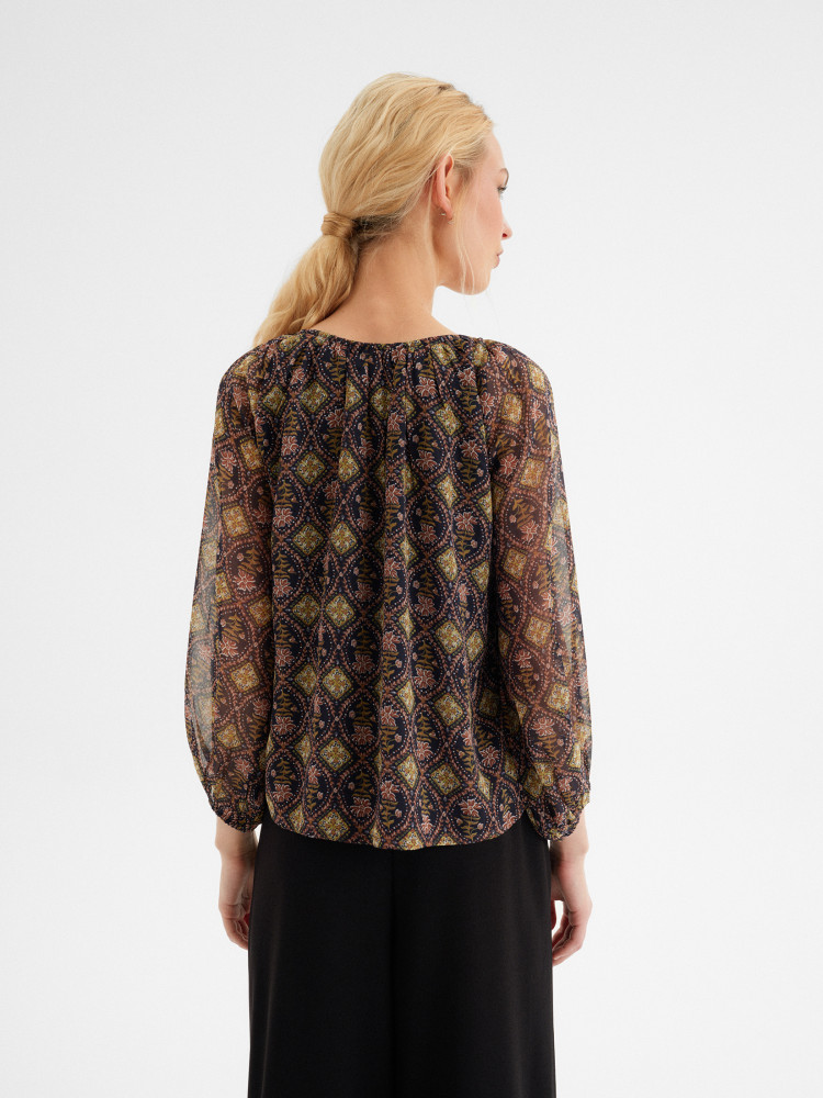 Zwiewna bluzka w stylu boho 