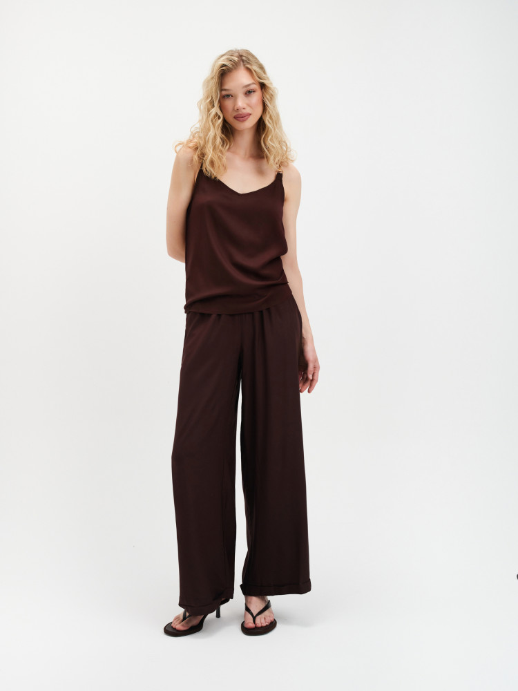 Zwiewna brązowa bluzka 