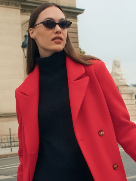 Czarny sweter z golfem 