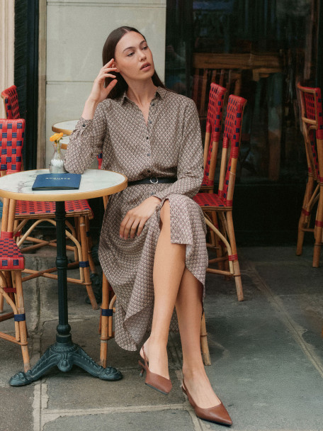 Elegancka wzorzysta sukienka 