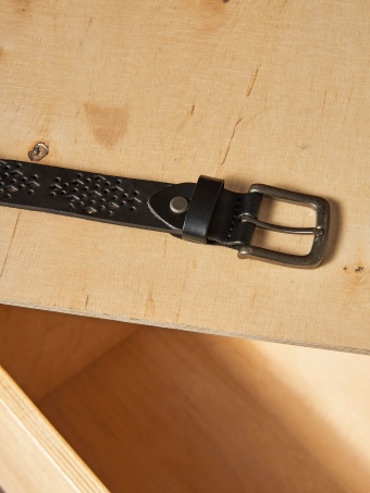 Skórzany ażurowy pasek