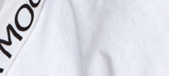 Luźny t-shirt z ozdobną taśmą