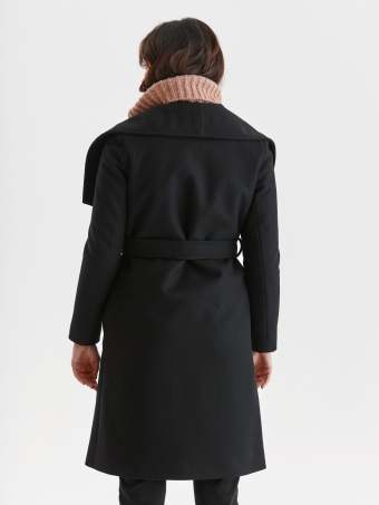 Długi płaszcz z kołnierzem