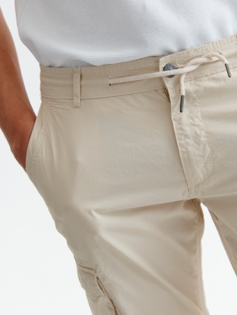 Spodnie cargo z lekkiej tkaniny