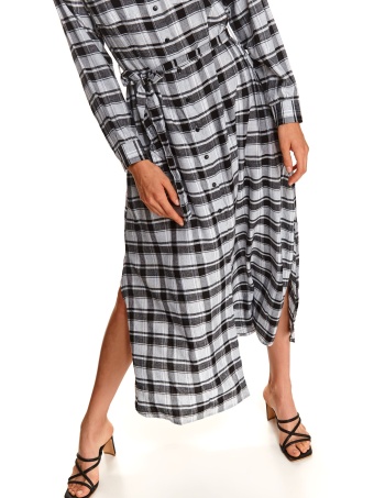 Koszulowa sukienka z paskiem