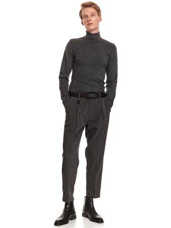 Sweter z golfem