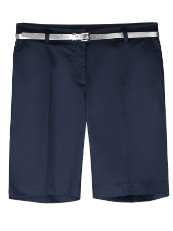 Szorty przed kolano z paskiem