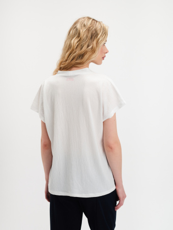 Biała bluzka z dekoltem v-neck 