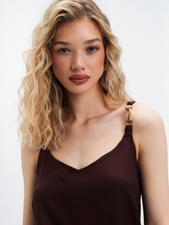 Zwiewna brązowa bluzka 