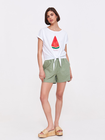 T-shirt z barwnym motywem 