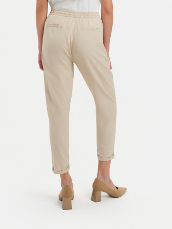 Luźne beżowe spodnie 