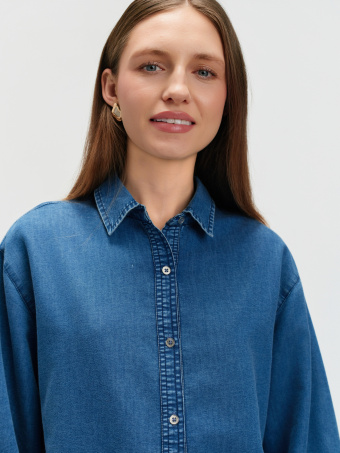 Koszula jeansowa o luźnym kroju 