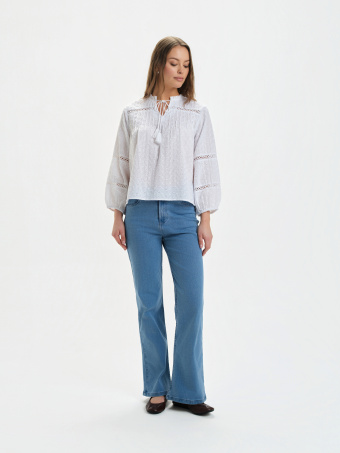 Bluzka z ażurowym haftem