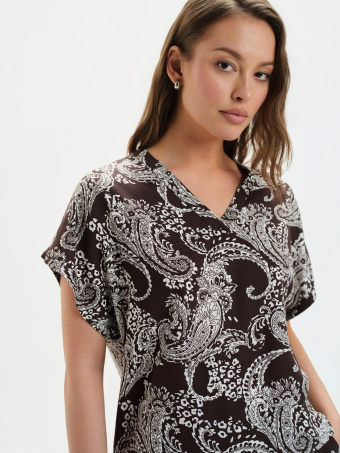 Brązowa bluzka z nadrukiem 