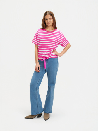 Różowa bluza w paski 