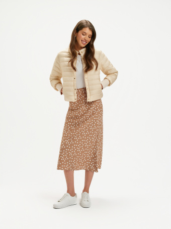 Kremowa kurtka z pikowaniem 