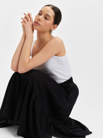 Zwiewna czarna spódnica 