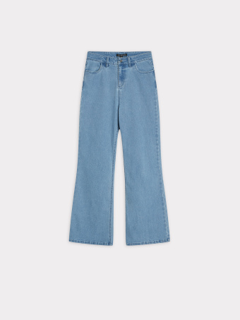 Niebieskie jeansy wide leg 