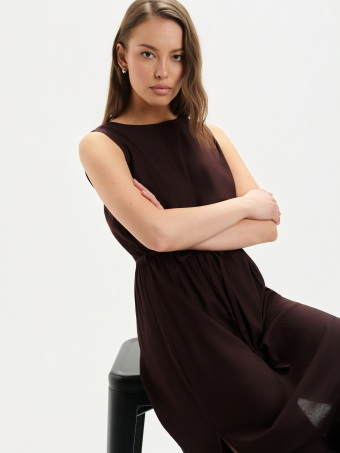 Sukienka maxi w kolorze czekoladowego brązu