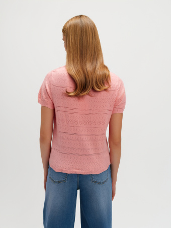 Pastelowy sweter z ażurowym haftem