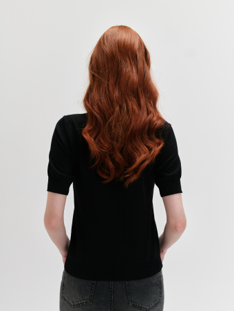 Dopasowany sweter krótki rękaw 