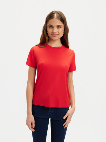 Prążkowany czerwony t-shirt