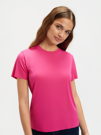 Prążkowany różowy t-shirt
