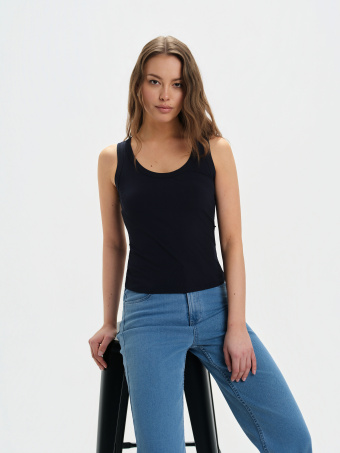 Granatowy top na ramiączkach 