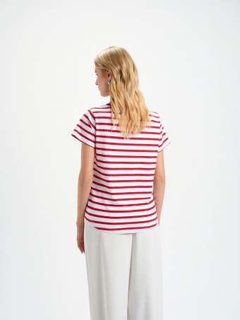 Top w czerwone paski 