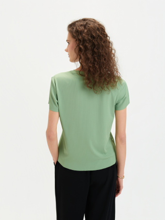 Oliwkowy top w prążki 