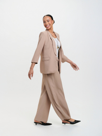 Żakiet z szalowym kołnierzem w odcieniu coffee 