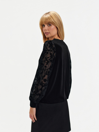 Czarna casualowa bluza 