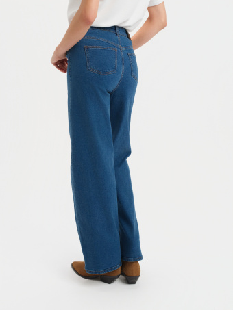 Jeansy wide leg z przeszyciem  Jeansy wide leg z przeszyciem